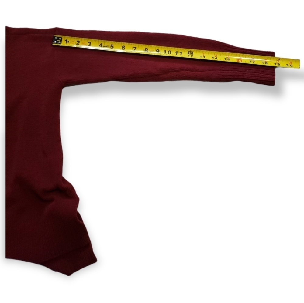 Basic Maroon color sweater - Picture 3 of 5